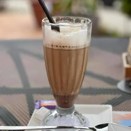 Nadia Гостевой дом Adorf